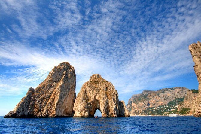 Capri Island Small Group Boat Tour from Rome by Train - FAQ