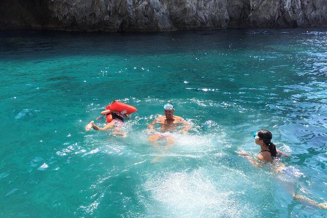 Capri Private Boat Tour 6 hours - How the Day Unfolds