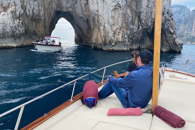 Capri Private Boat Tour from Capri (3 hours) + Blue Grotto - FAQ