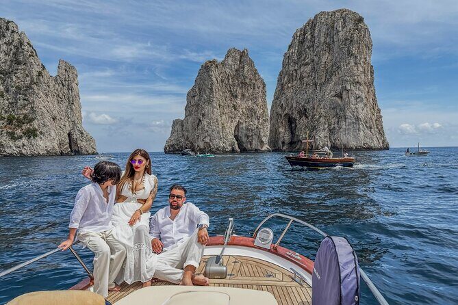 Capri Private boat tour with City Visit and Blue Grotto - Key Points