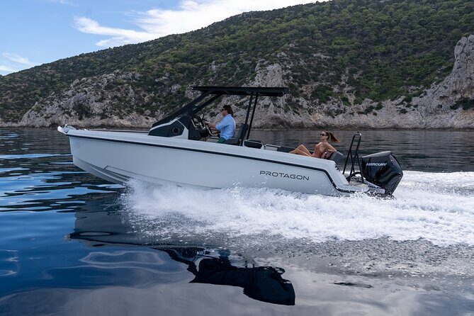 Capri Private Tour from Positano - Motorboat 28ft - Lunch and Free Time on Capri