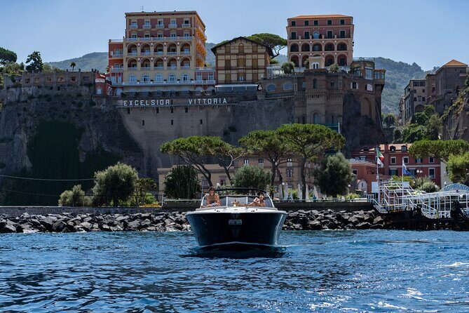 Capri Private Yacht Tour from Sorrento, Capri & Positano - FAQ