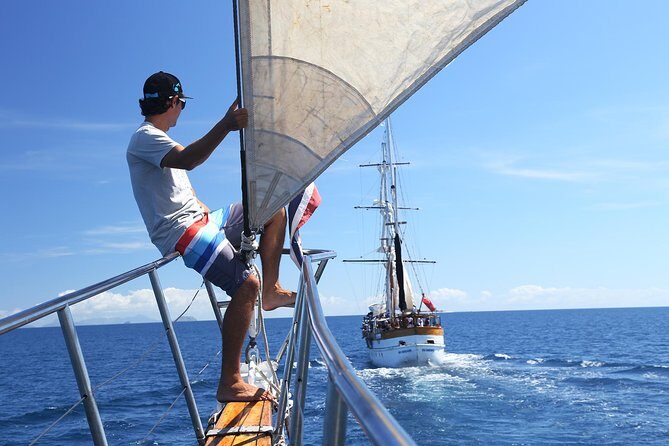 Capt Cook Cruises Super Saver Combo: Day Sail + Dinner Cruise - Questions & Answers