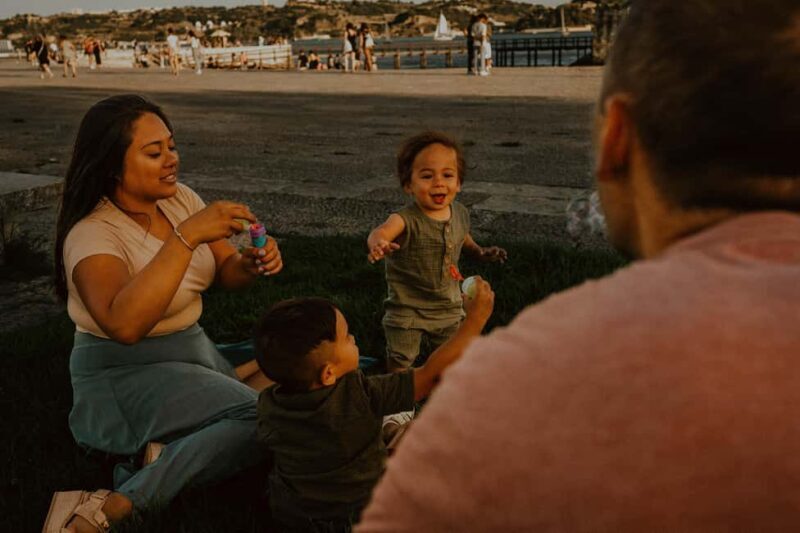 Capture You Family Memories: Lisbon Professional Photoshoot - Why This Photoshoot Works Well