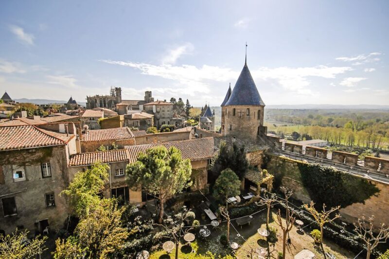 Carcassonne: Castle and Ramparts Entry Ticket - Key Points