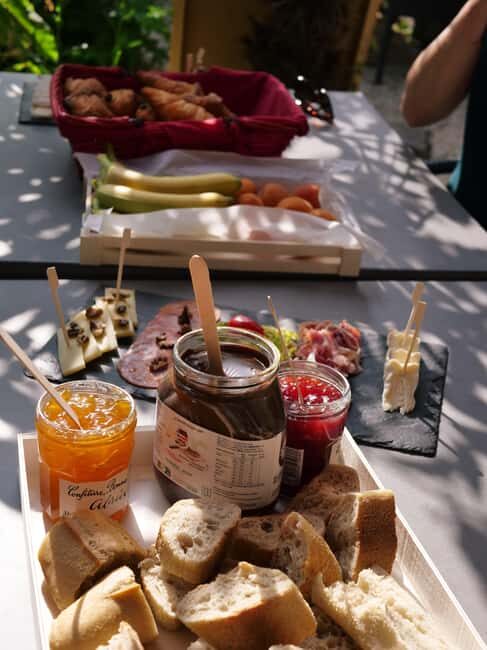 Carcassonne: Solex ride with guide and French-style brunch - Key Points