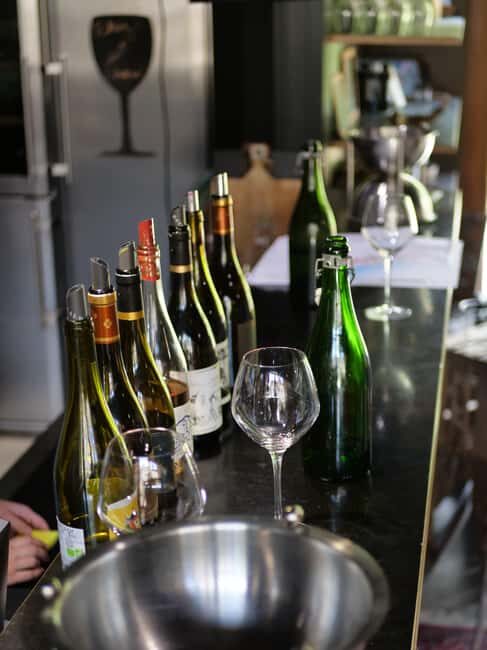 Carcassonne: Solex tour with guide and wine tasting - FAQs