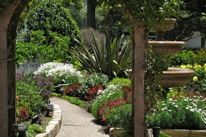 Carmel Walk Guided Tour Carmel by the Sea - Cypress Inn Carmel-by-the-Sea