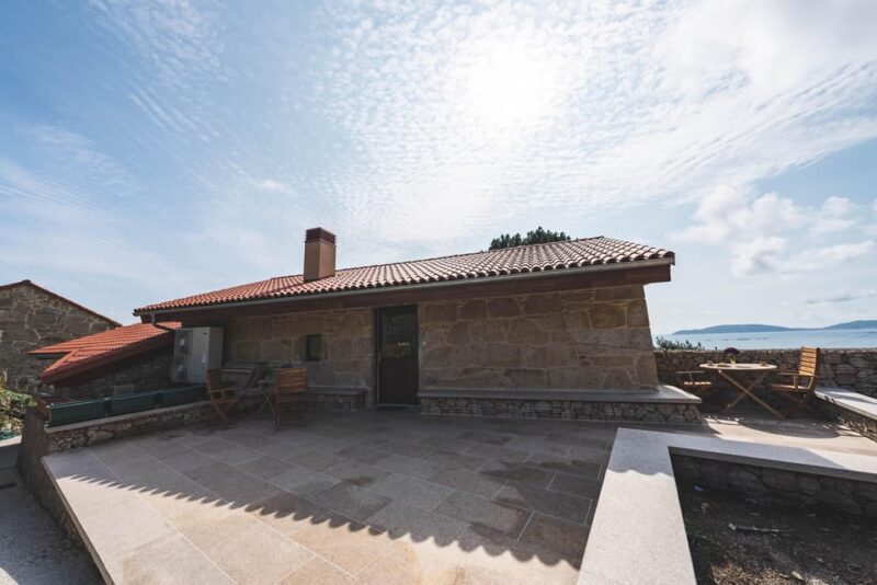 Carnota: Pilgrim Retreat - Integra tu Camino (Hostel & Full Board) - Key Points