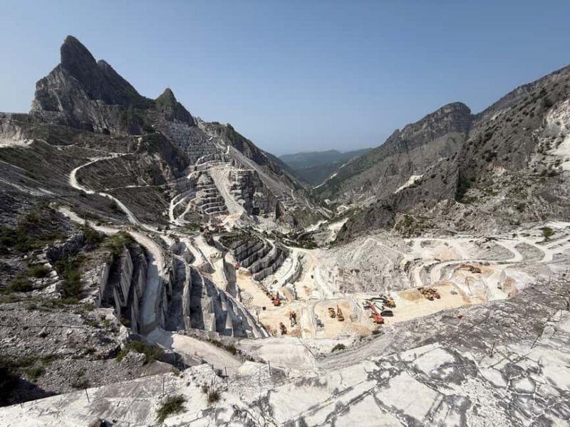 Carrara marble quarries with lardo tasting: Off-road quarry tour - Key Points