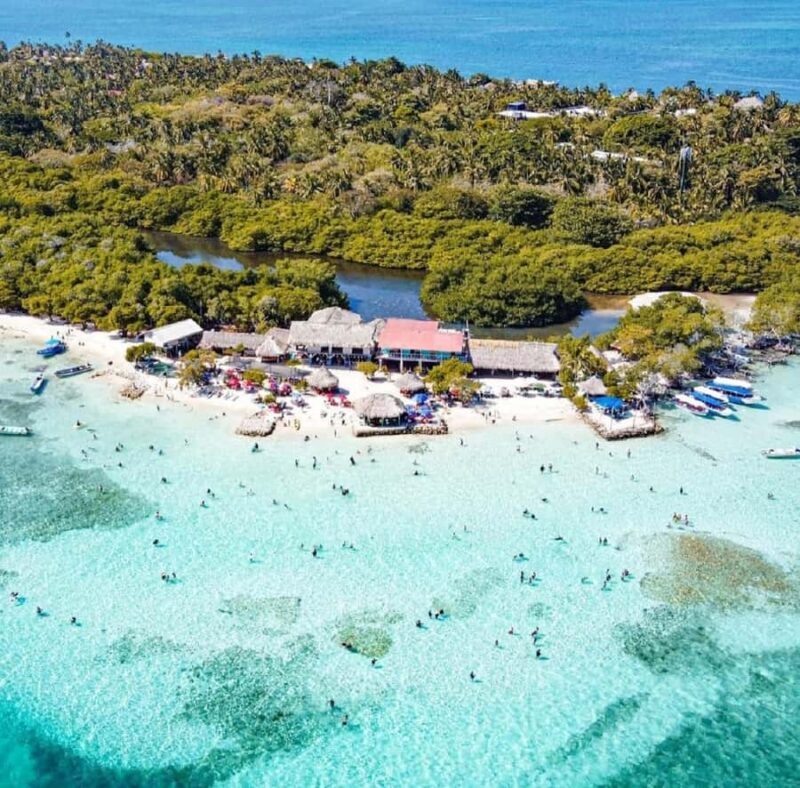 cartagena: Mucura and Santa Cruz Islands Tour spectacular - Starting the Day: Early Mornings and Transportation