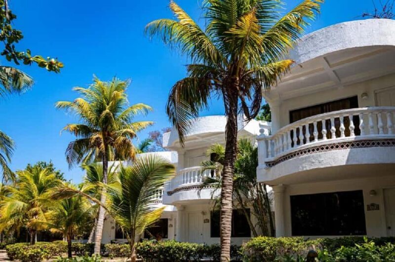 Cartagena: Private Island in Rosario Islands, Open Bar - Who Is This Tour Best For?