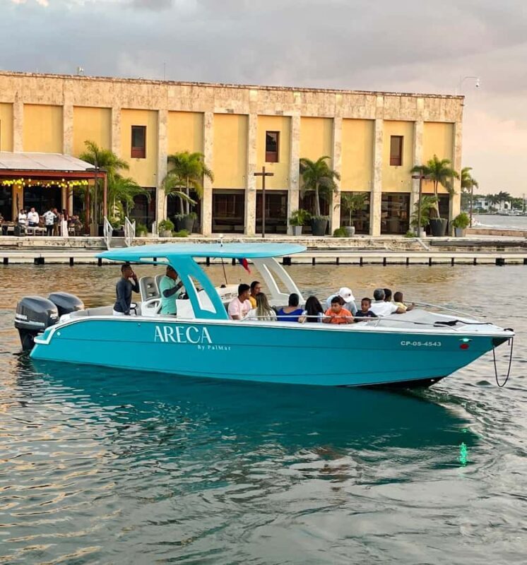 Cartagena: Private Sunset and Night Boat Tour - Who Should Consider This Tour?