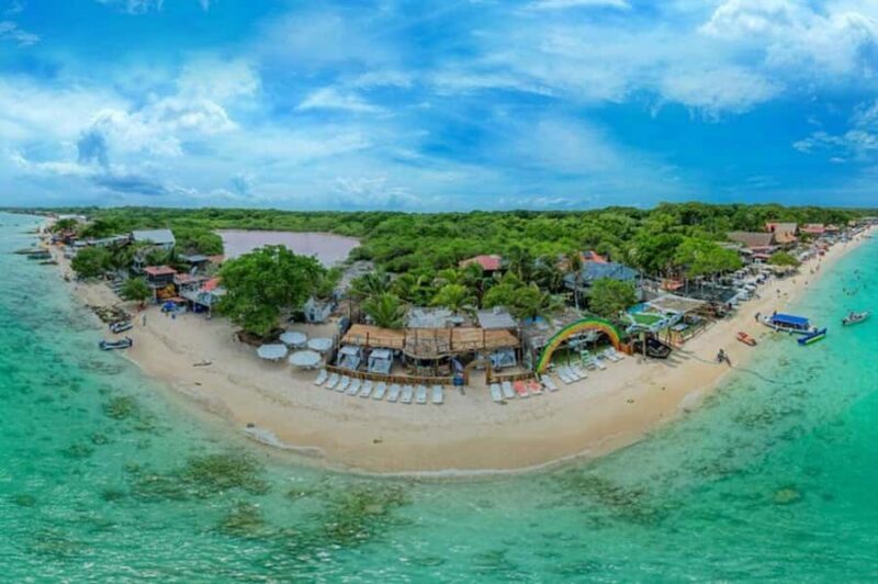 Cartagena: Rosario Islands Day Tour with Snorkel & Lunch - Isla Grande: The First Stop