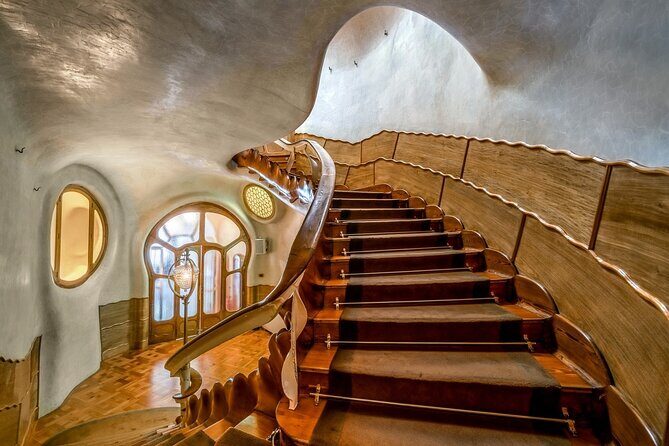 Casa Batllo Fast Track Tour with Optional White Rabbit Museum - The Itinerary in Detail