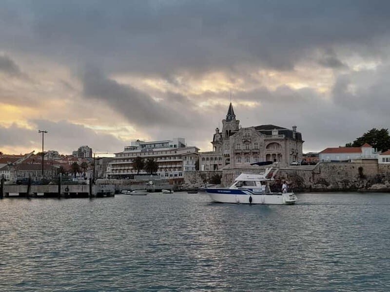 Cascais: Sunset Boat Trip with Welcome Drinks - Final Thoughts