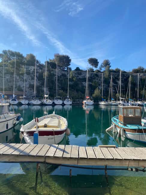 Cassis : Hiking Tour 2 Calanques with swimming - Key Points