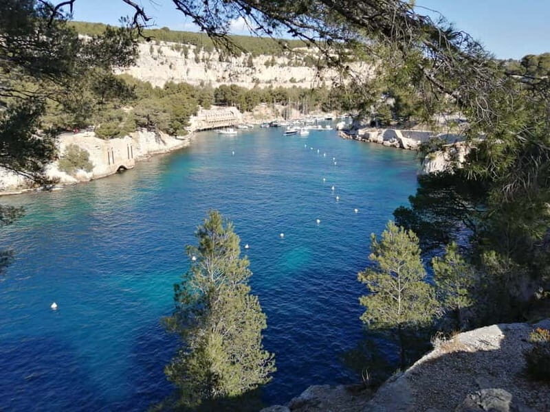 Cassis : Hiking Tour 2 Calanques with swimming - FAQs