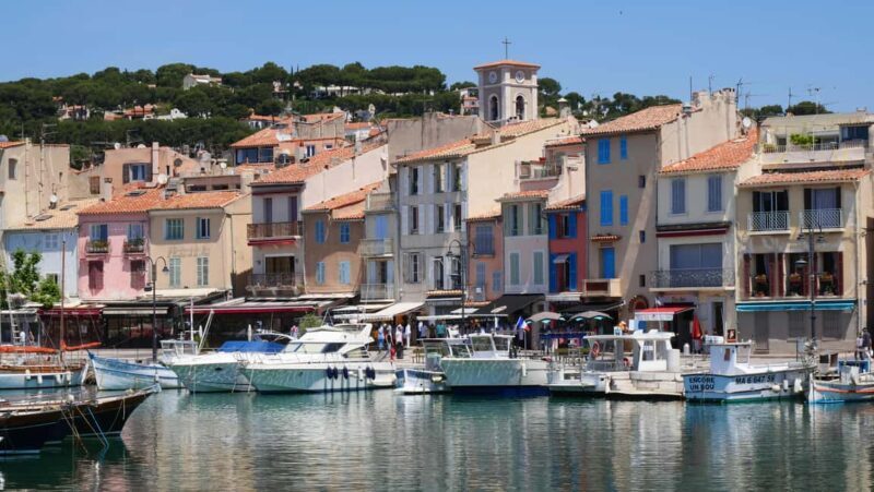 Cassis Tour, Calanques Boat Ride & Cosquer Cave visit - Who Should Consider This Tour?