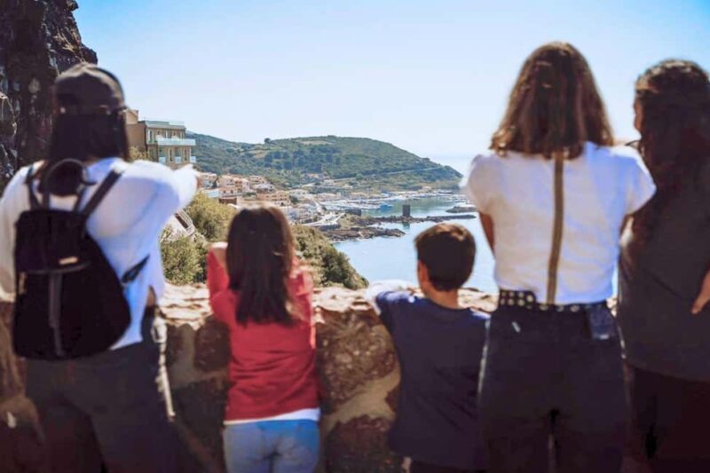 Castelsardo: old town walking tour with aperitif - FAQ