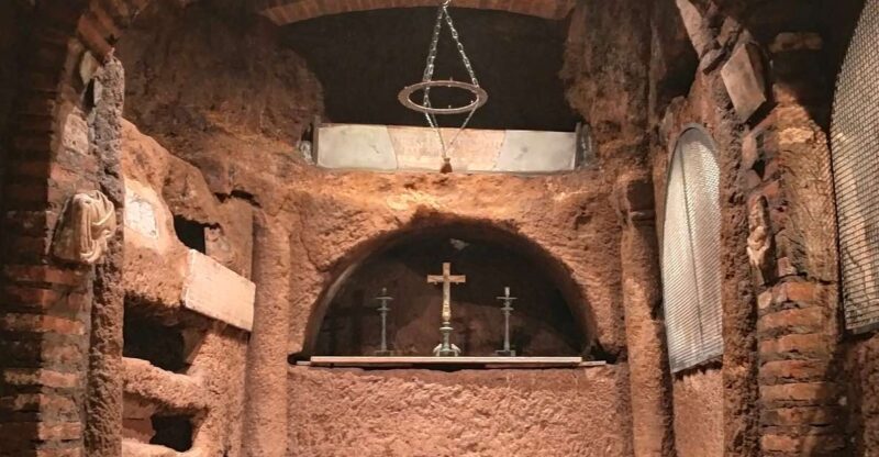 Catacombs of Saint Agnes Entry Ticket & Guided Tour - The Atmosphere Inside the Catacombs
