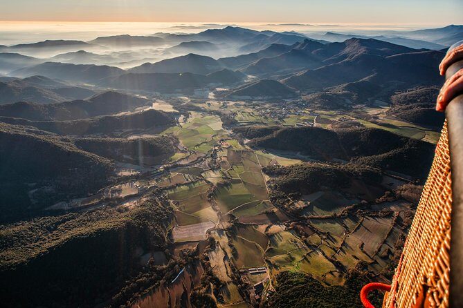 Catalonia Hot Air Balloon Ride and Breakfast over the Volcanoes of la Garrotxa - Key Points