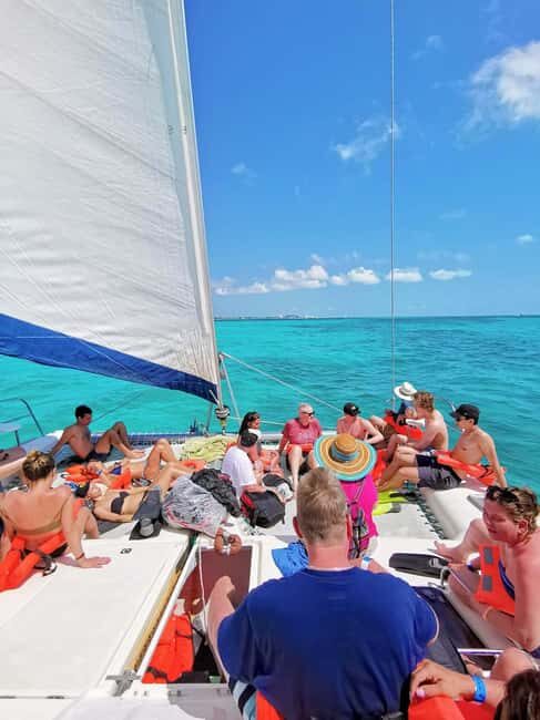 Catamarán Cruise to Isla Mujeres & Buffet Lunch - Who Would Enjoy This Tour?