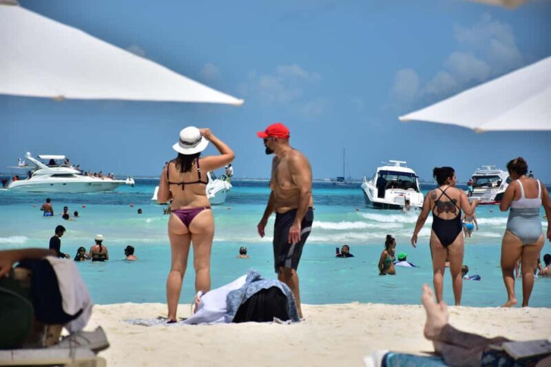 Catamarán Cruise to Isla Mujeres & Buffet Lunch - FAQ