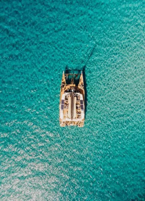 Catamaran half-day excursion - Key Points