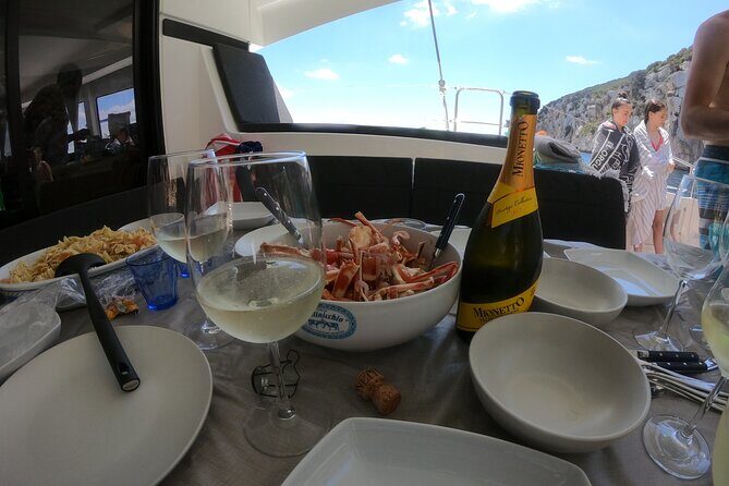 Catamaran in Alghero, daily boat trip - FAQ