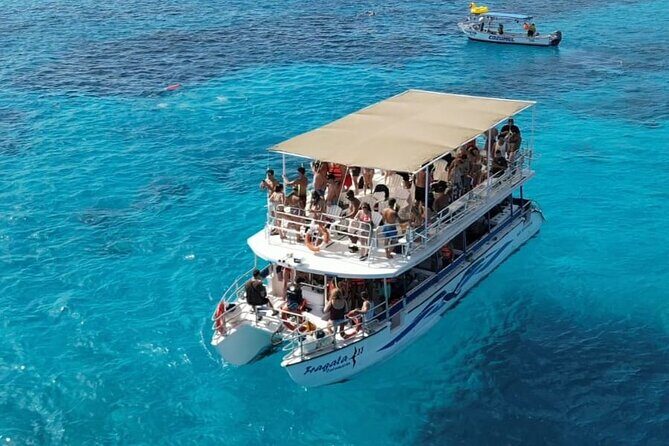 Catamaran in Cozumel with snorkeling at El Cielo and open Bar - The Experience in Detail