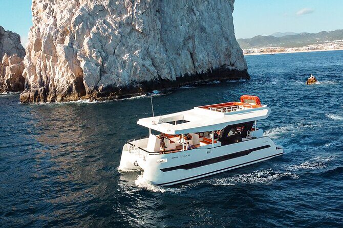 Catamaran - Luxury Private Tour - Comfort and Convenience Onboard