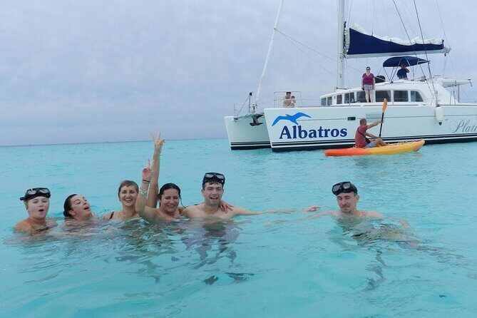 Catamaran Platinum to Isla Mujeres, Snorkel, Buffet and Open Bar - The Value of This Experience