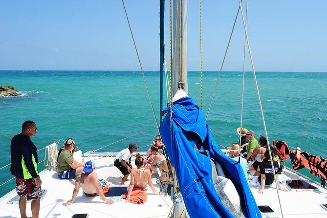 Catamaran Sail and Snorkeling Tour with Open Bar in Puerto Morelos - Analyzing the Value