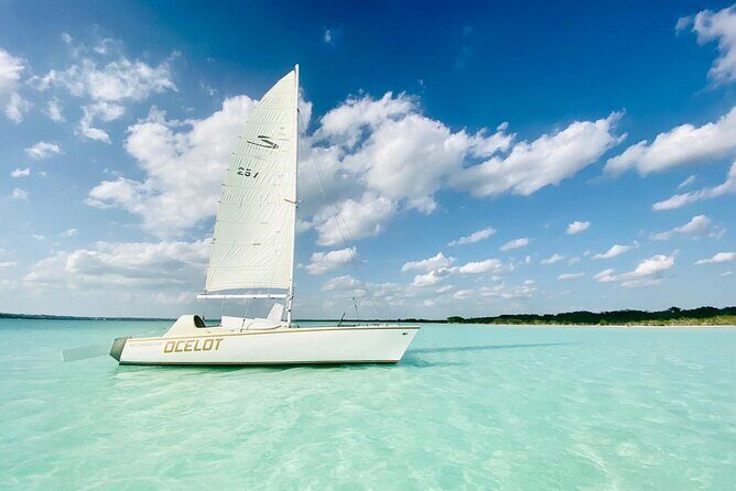 Catamaran Sailboat Bacalar Excursions - Key Points
