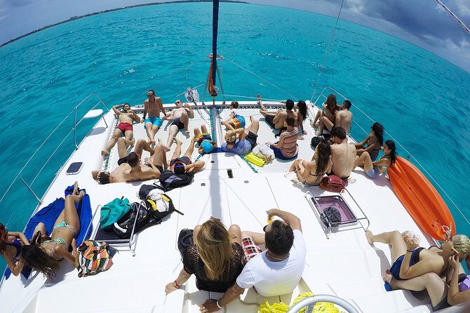 Catamaran Sailing through Caribbean Sea to Isla mujeres - FAQs