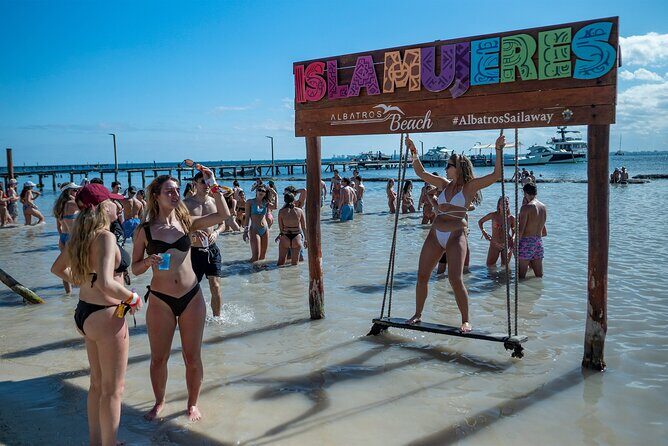 Catamaran Tour to Isla Mujeres with Snorkeling and Lunch - FAQ