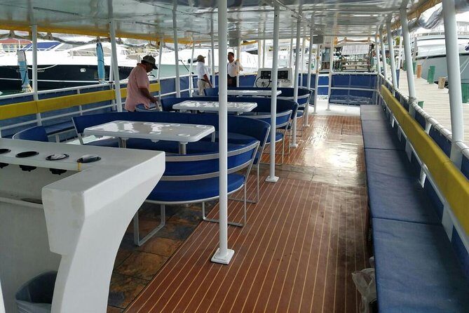 Catamaran unlimited Isla Mujeres with from Playa del Carmen - Key Points