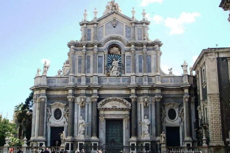 Catania Highlights Walking Tour With A Guide - Key Points