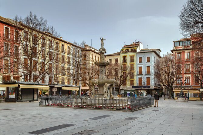 Cathedral and Royal Chapel Premium tour - Price and Value