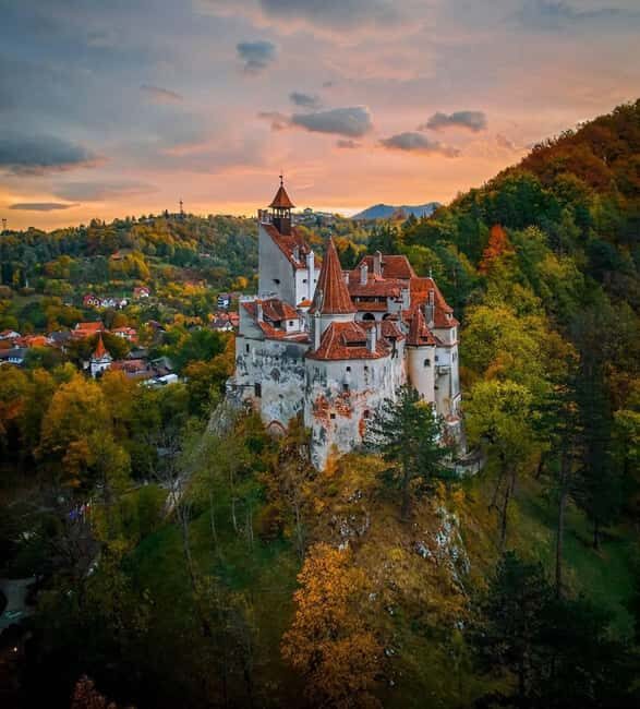 Cave Valley, Rânov Fortress, Bran Castle & Bear Sanctuary - Who Should Consider This Tour?