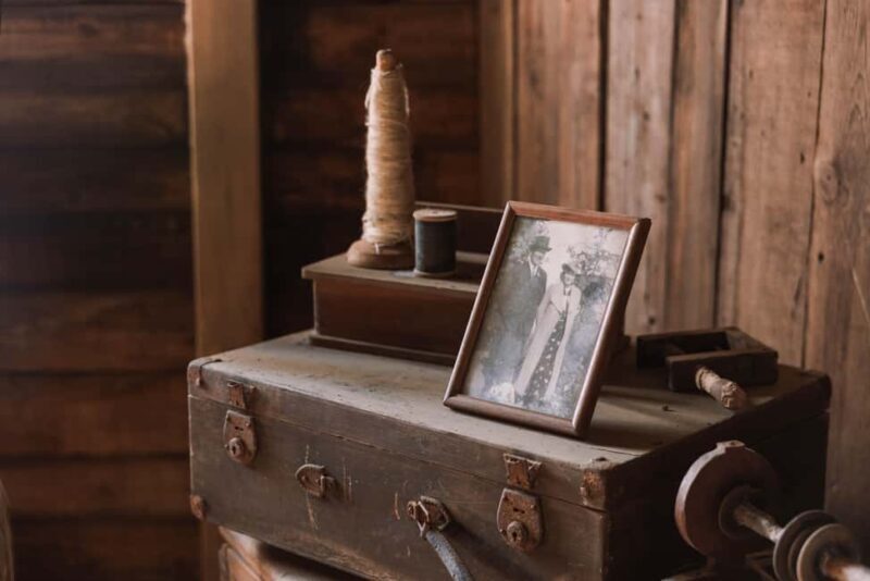 Caves of Laugarvatn Standard Tour - Key Points