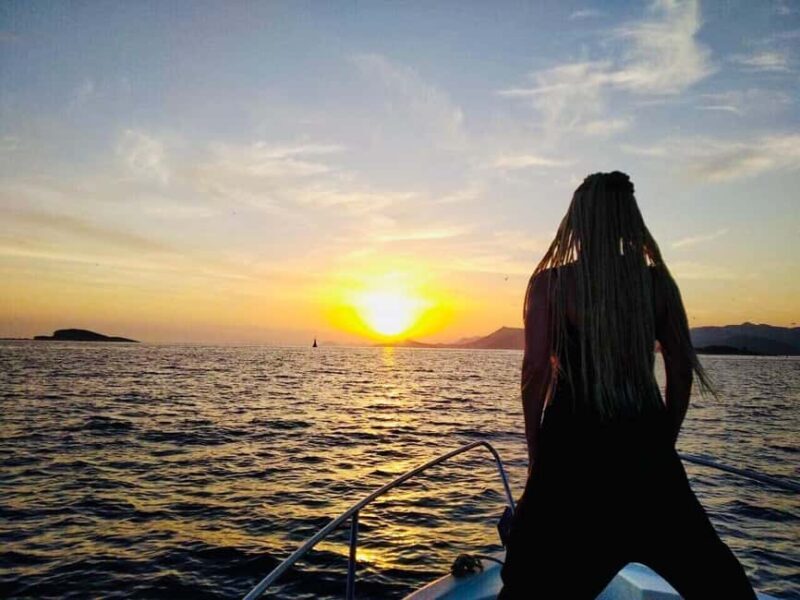 Cavtat: Romantic Sunset Cruise with Unlimited Drinks - The Experience: What to Expect from Start to Finish