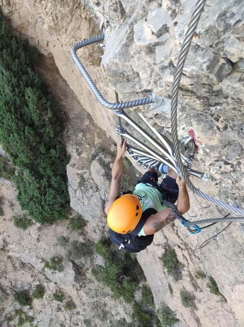 Cazorla: Via Ferrata La Escaleruela with a Guide - Group Size and Guides