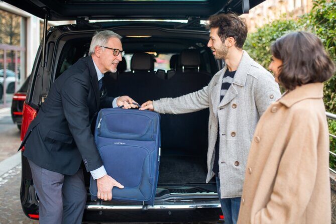 CDG - ORLY (ORY) airport to Paris, with a fluent English driver - A Closer Look at the Reviews