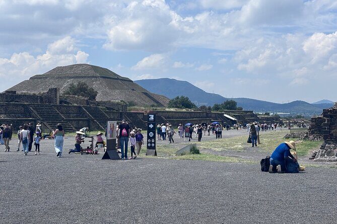 CDMX to La GRUTA Rest. to Teotihuacan Pyramids, PRIVATE (VIP) - Who Will Love This Tour?