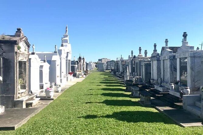 Cemetery Tour New Orleans - Is This Tour Worth It? Analyzing the Value