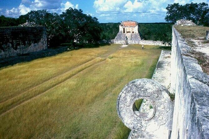 Cenote Hubiku, Ikkil & Chichen Itza & Valladolid From Cancún - FAQs