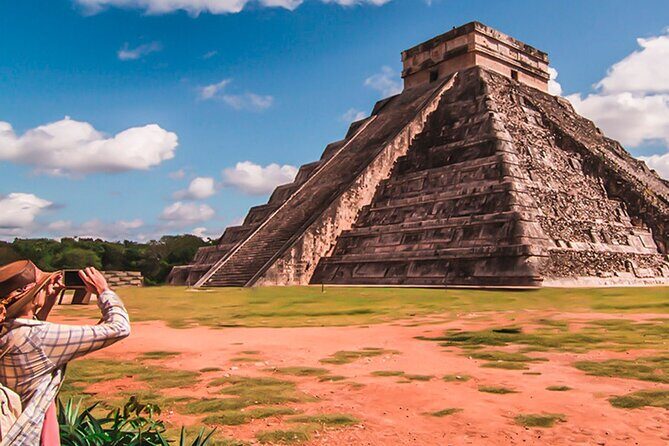 Cenote Hubiku & Ikkil Swim and Chichen Itza Tour from Tulum City - Key Points