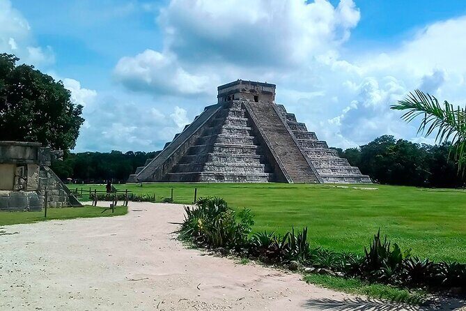 Cenote Hubiku & Ikkil Swim and Chichen Itza Tour from Tulum City - The Experience in Practice